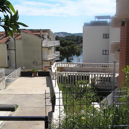 Studio Apartments Fabjanac Trogir Kültér fotó